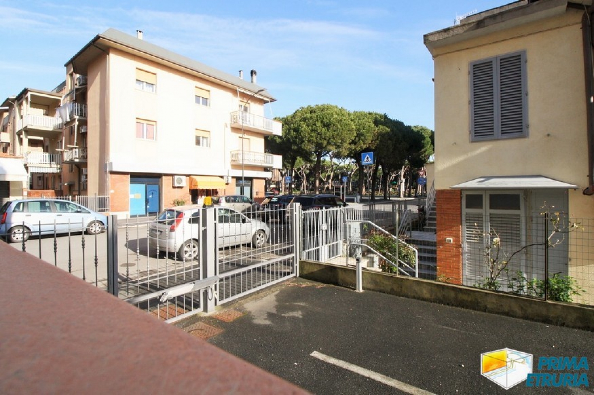 BELLISSIMO TRILOCALE SU DUE LIVELLI - ZONA CENTRO -