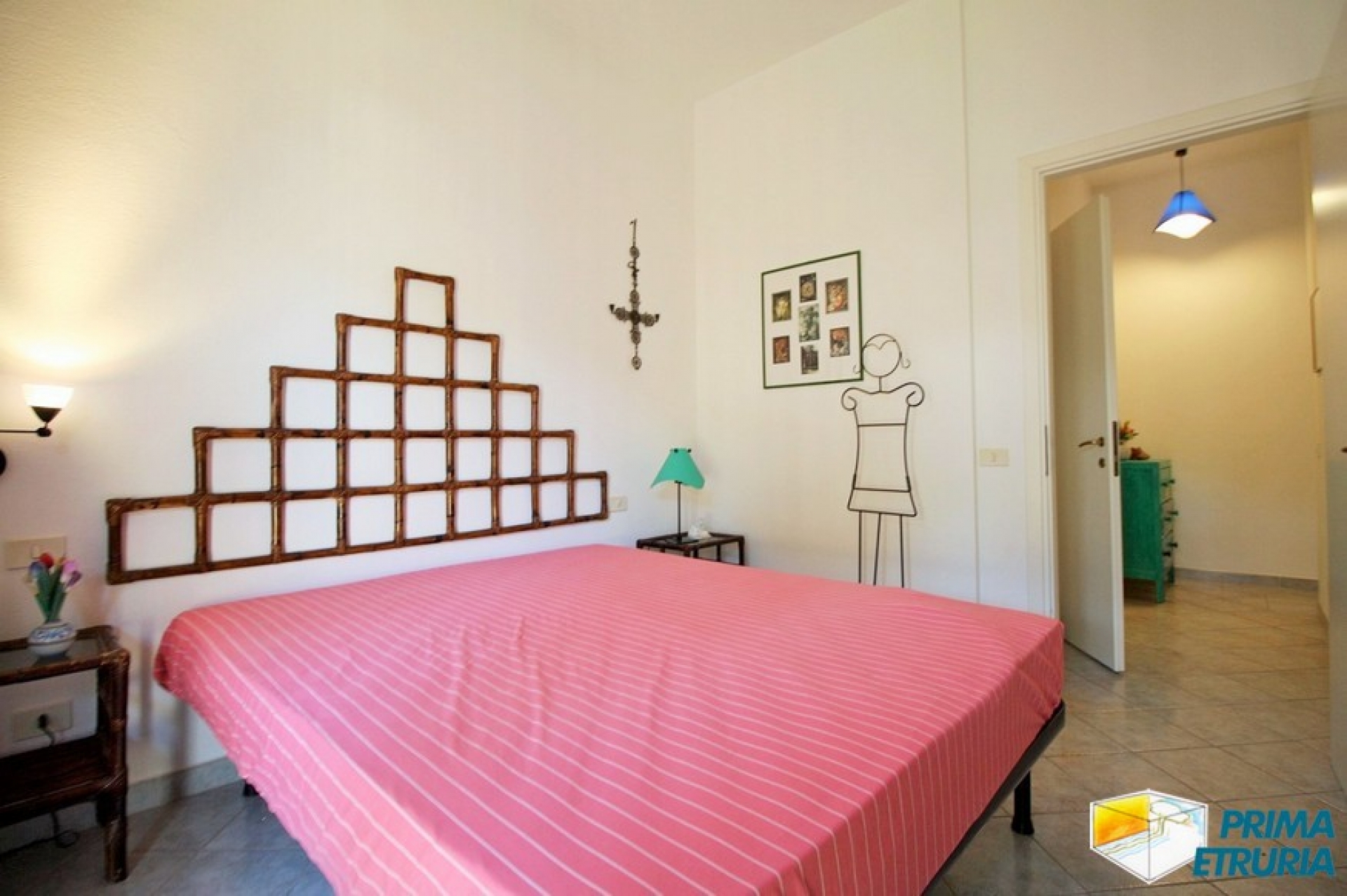 BELLISSIMA VILLETTA A SCHIERA IN VIA DELLA LAVANDA - ZONA ROSMARINA -