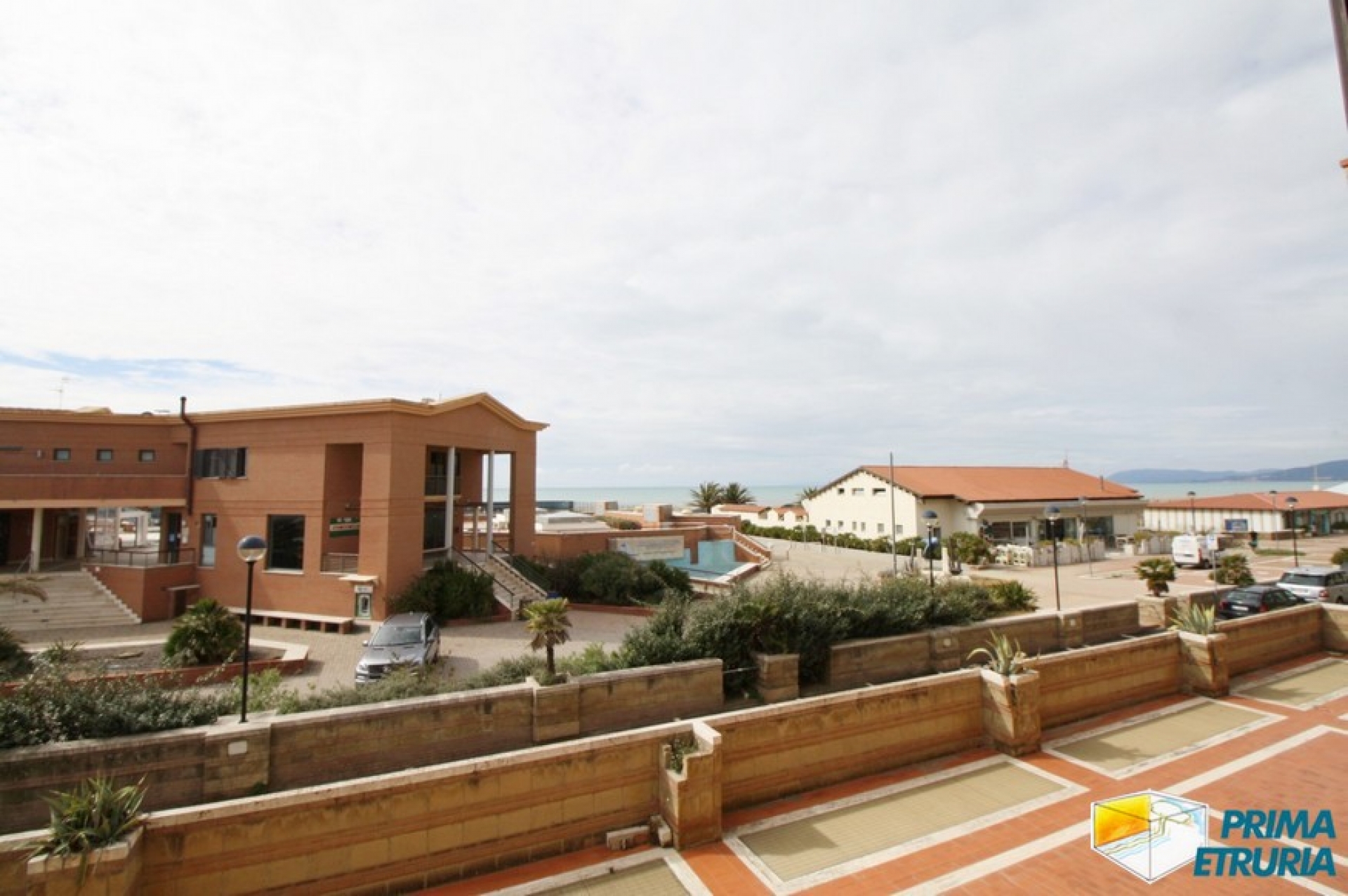 BILOCALE VISTA MARE - ZONA CENTRO -