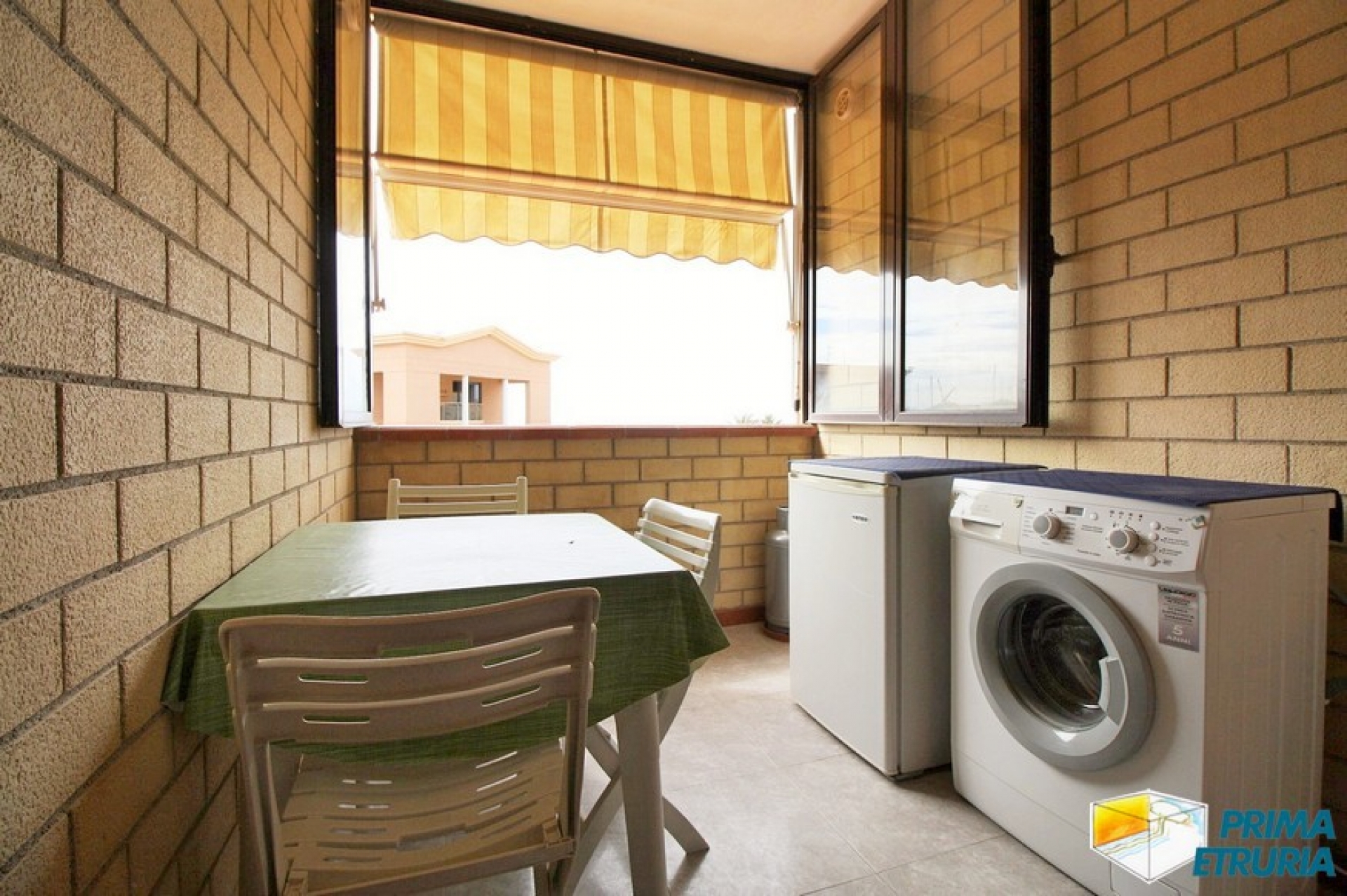BILOCALE VISTA MARE - ZONA CENTRO -