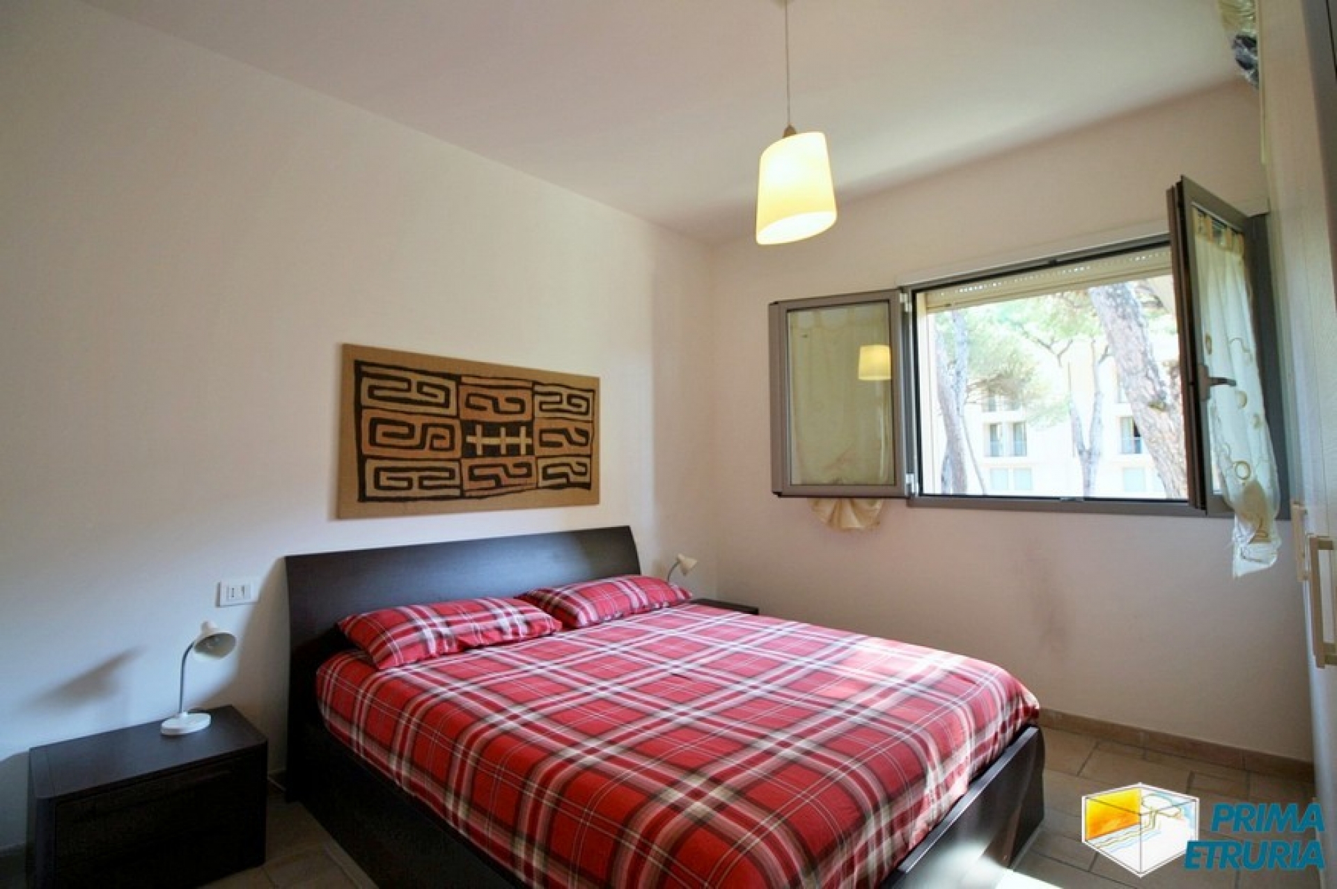 FANTASTICO BILOCALE CON AMPIA TERRAZZA - ZONA ROSMARINA -