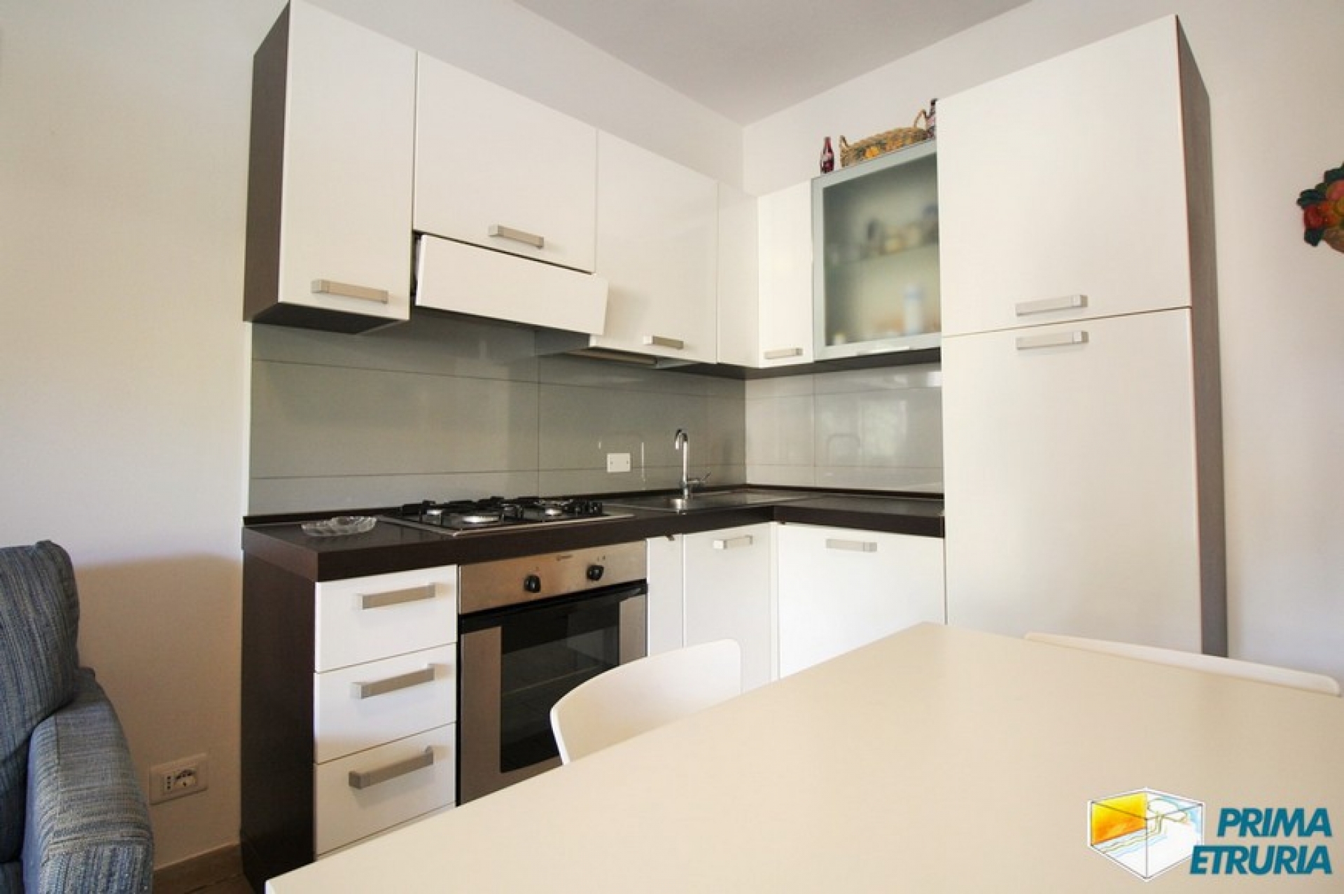 FANTASTICO BILOCALE CON AMPIA TERRAZZA - ZONA ROSMARINA -