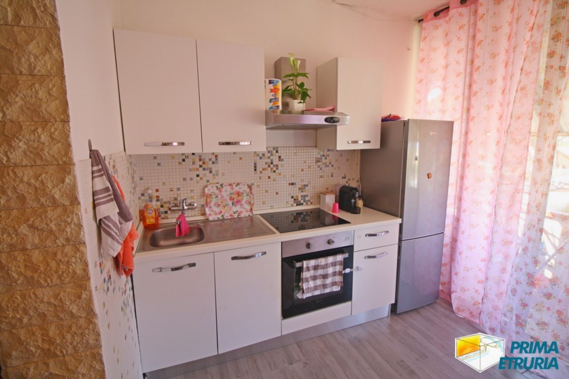 TRILOCALE FINEMENTRE RISTRUTTURATO - ZONA TOMBOLO -