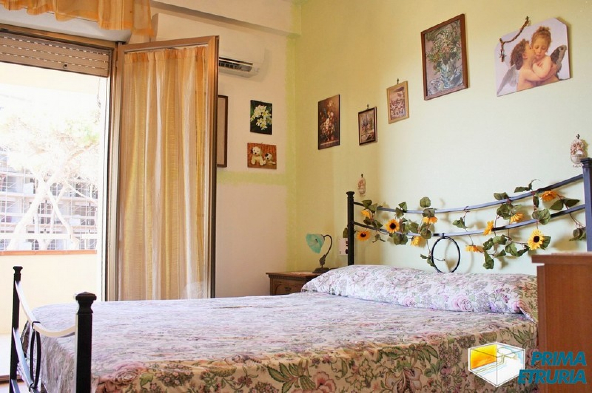 TRILOCALE CON AMPIA TERRAZZA VISTA MARE - ZONA ROSMARINA -