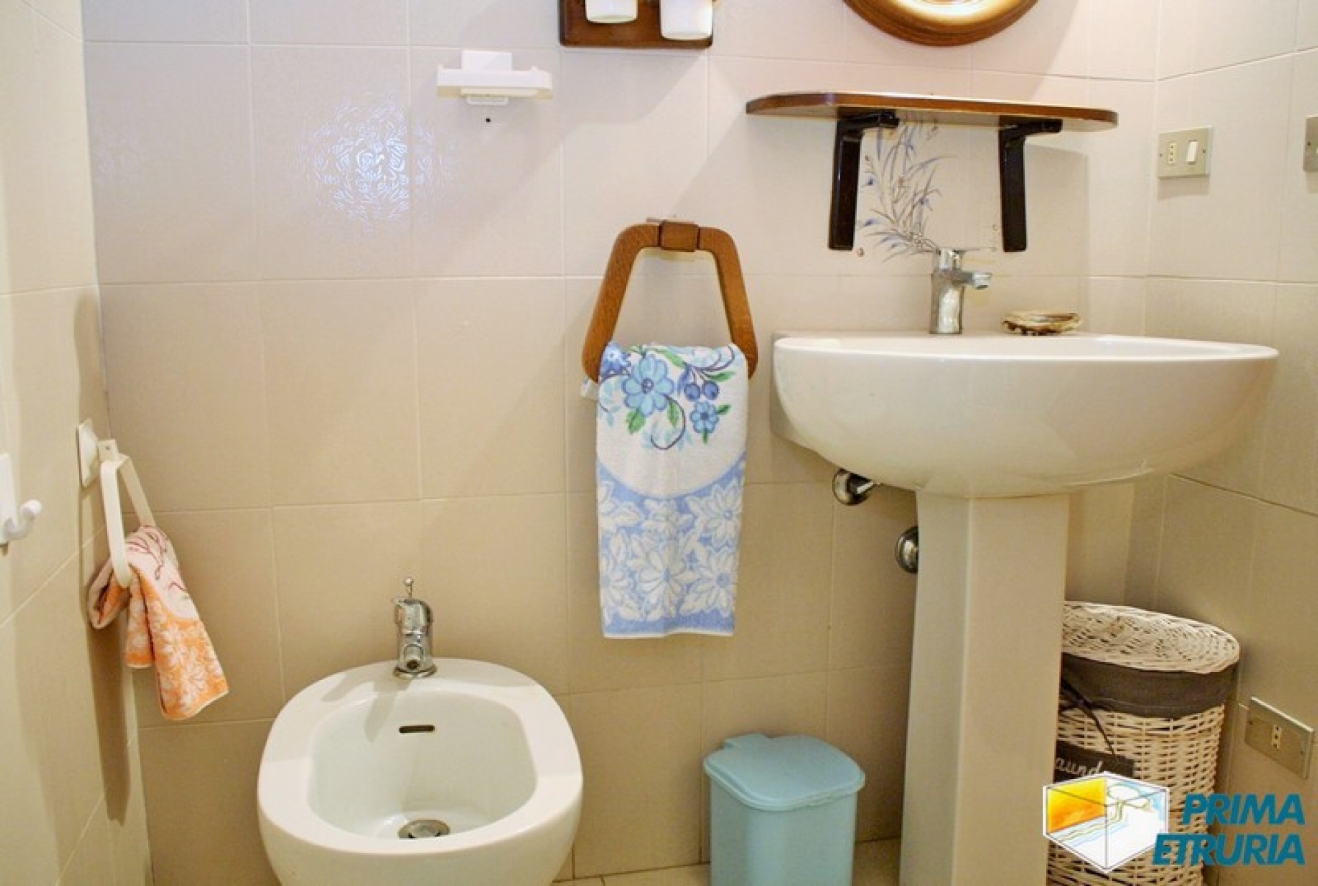 TRILOCALE CON AMPIA TERRAZZA VISTA MARE - ZONA ROSMARINA -