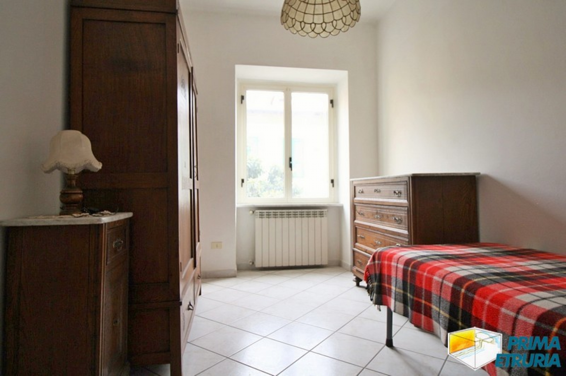 - GROSSETO - AMPIO TRILOCALE CON POSTO AUTO