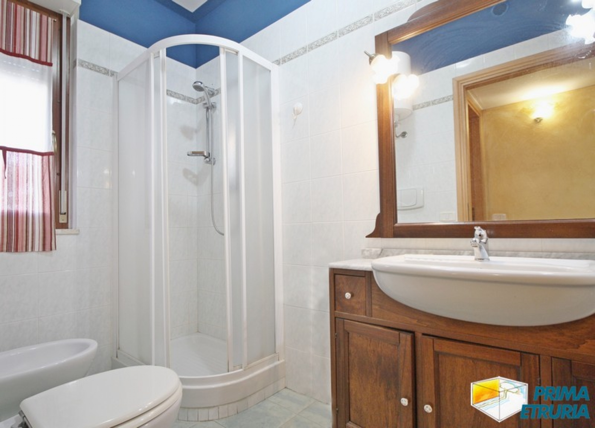 BILOCALE CON BELLISSIMA TERRAZZA ALL'INTERNO DELLA PINETA - ZONA ROSMARINA -