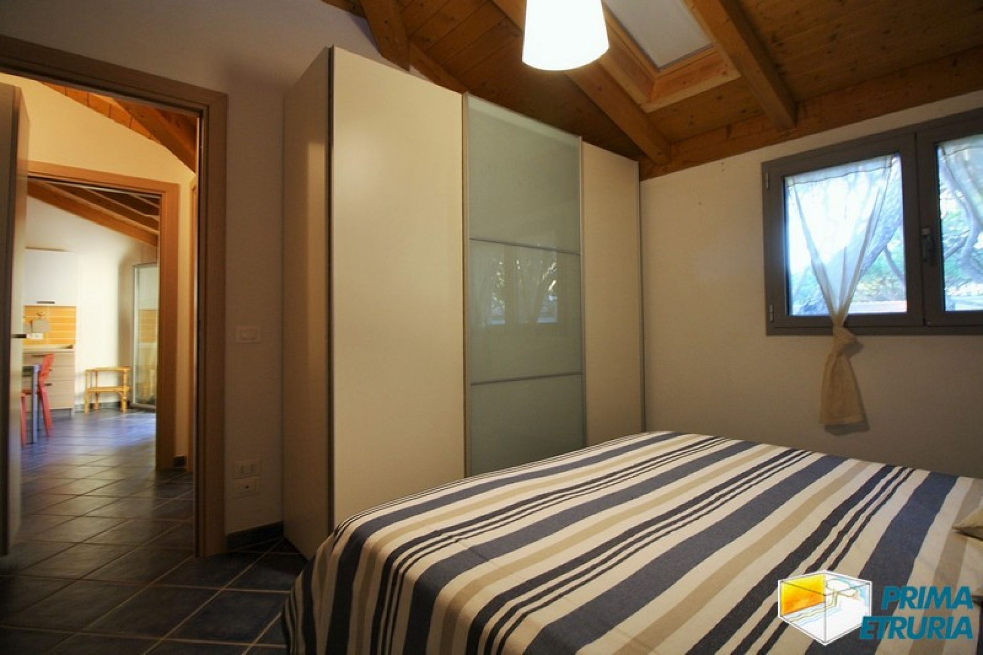 FANTASTICO BILOCALE CON BELLISSIMO SOLARIUM - ZONA ROSMARINA -