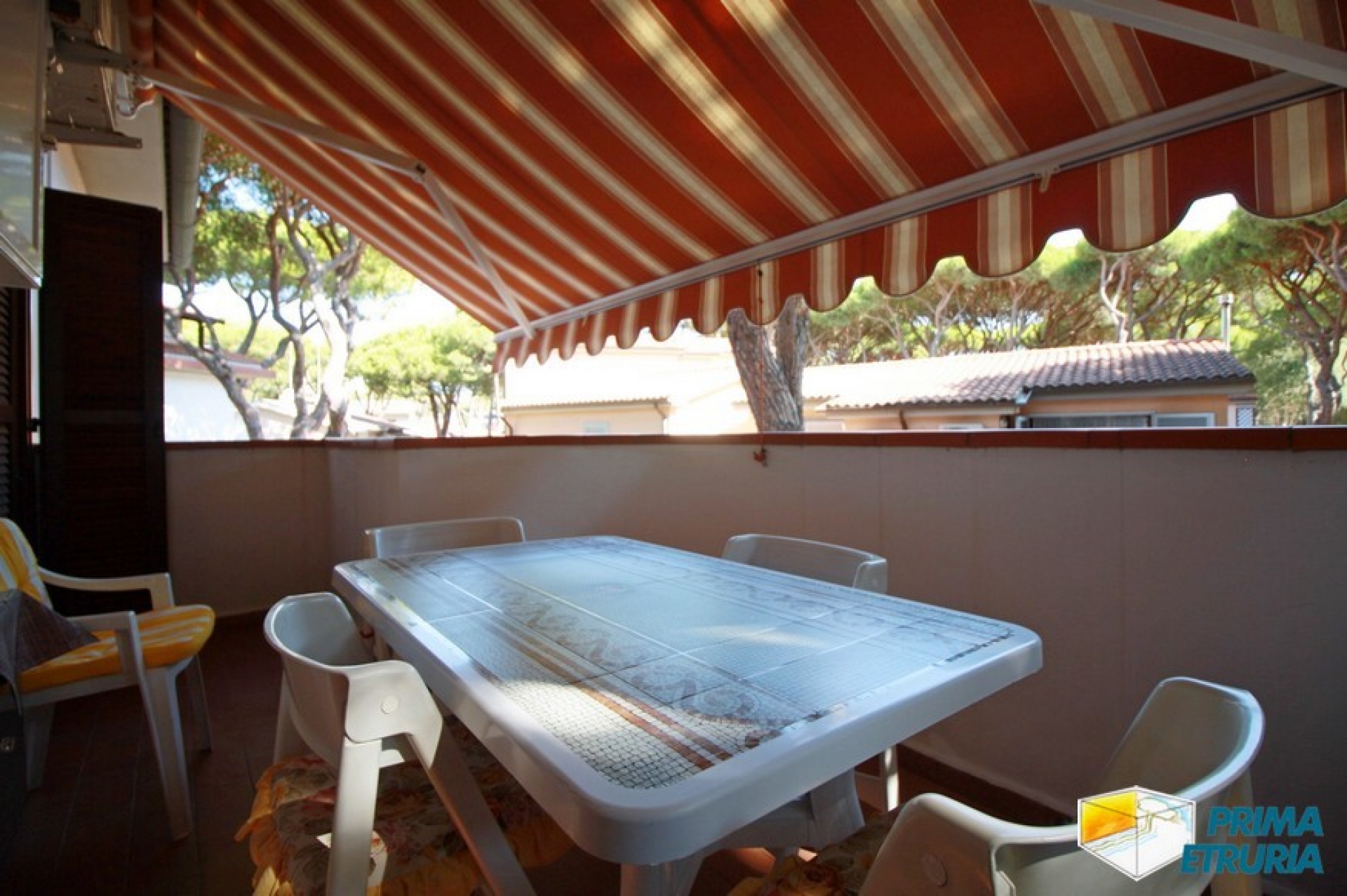BILOCALE BILOCALE CON AMPIA TERRAZZA - ZONA ROSMARINA -