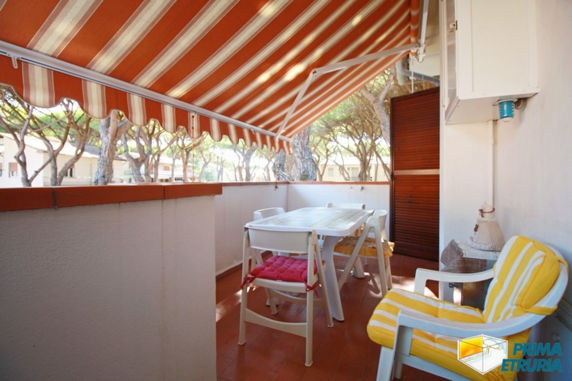 BILOCALE BILOCALE CON AMPIA TERRAZZA - ZONA ROSMARINA -