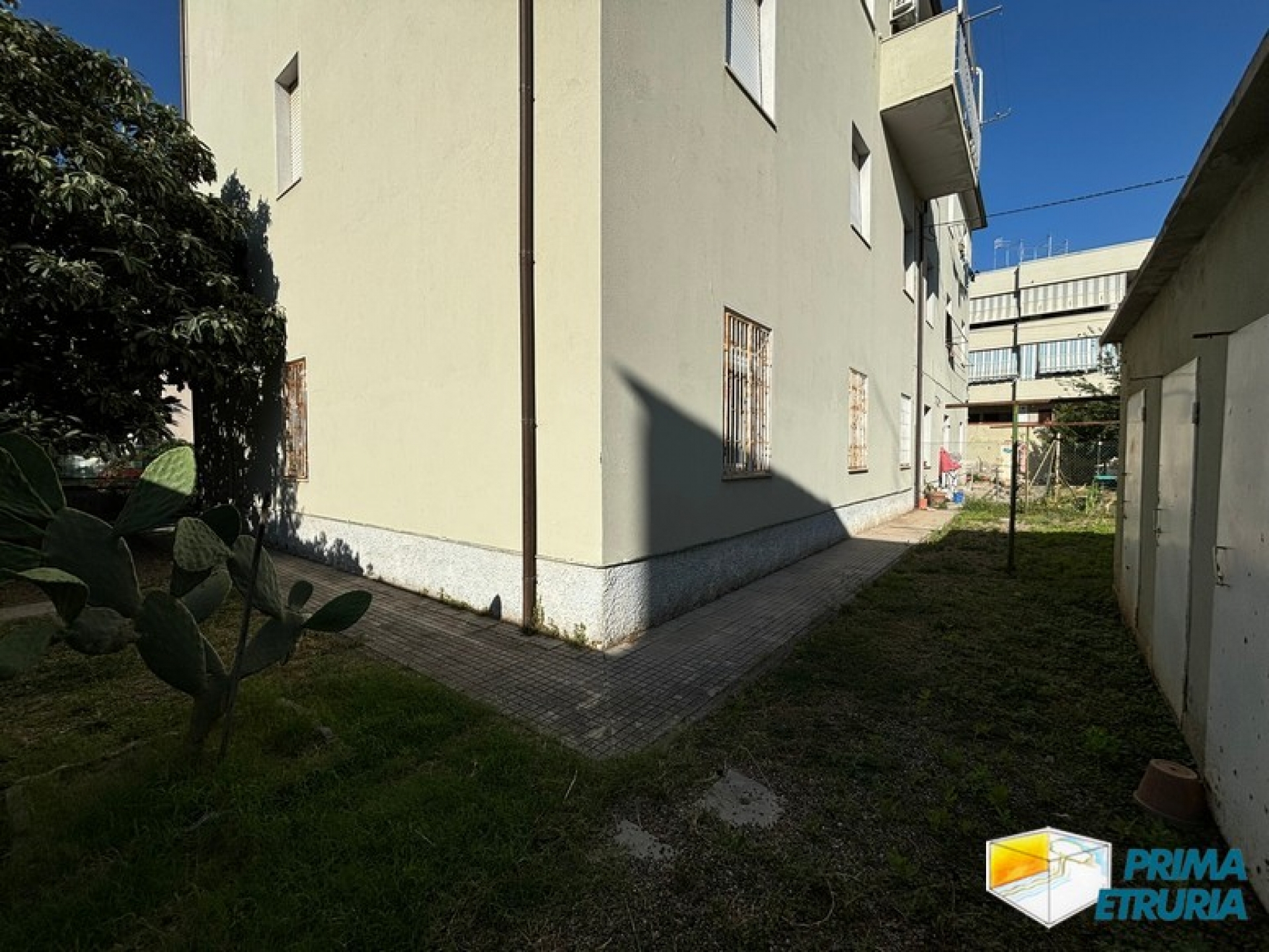 - GROSSETO - Spazioso Trilocale al piano terreno, Zona Barbanella