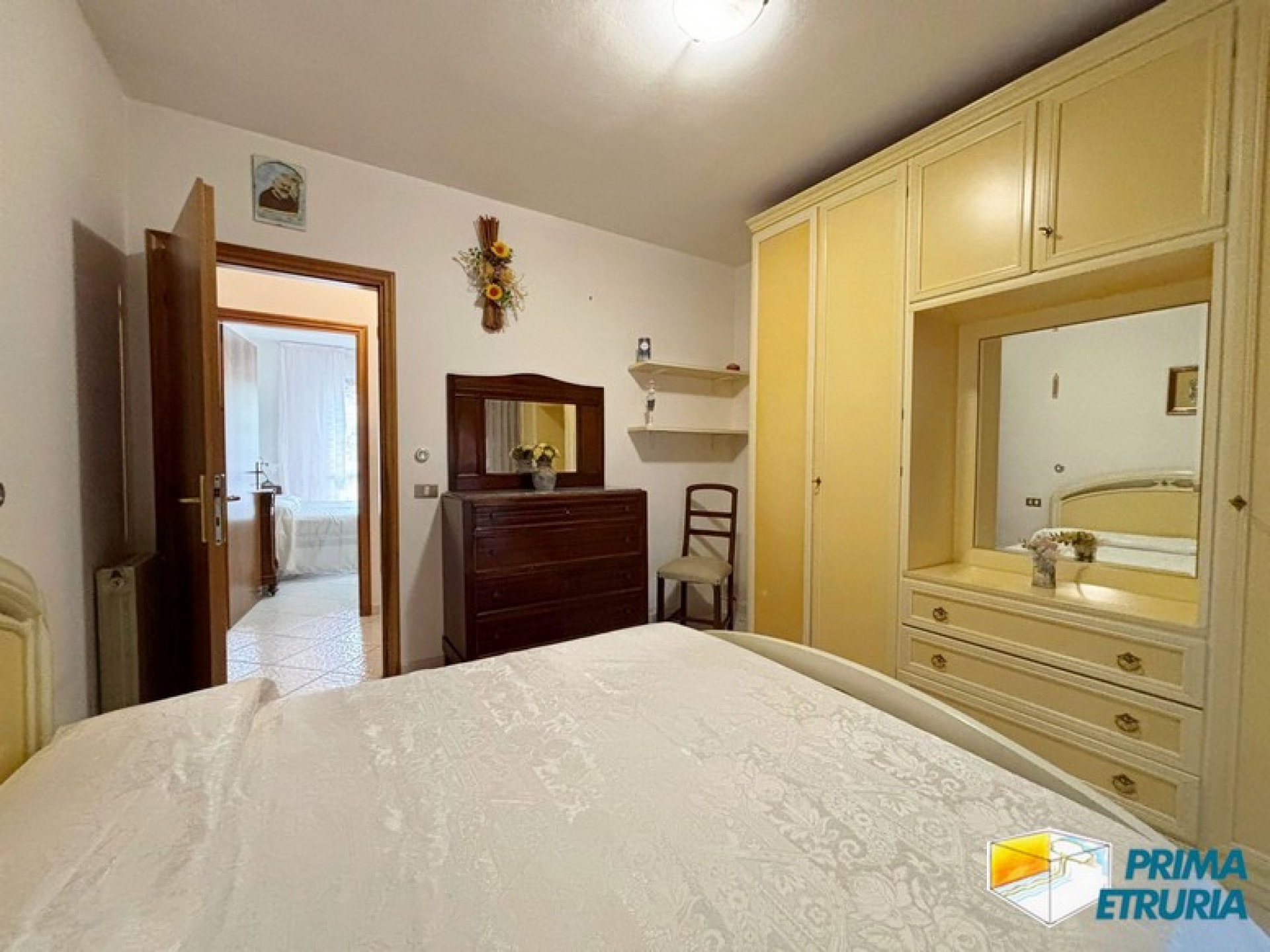 Ampio appartamento con giardino privato e veranda coperta a pochi passi dal mare - ZONA TOMBOLO - - MARINA DI GROSSETO