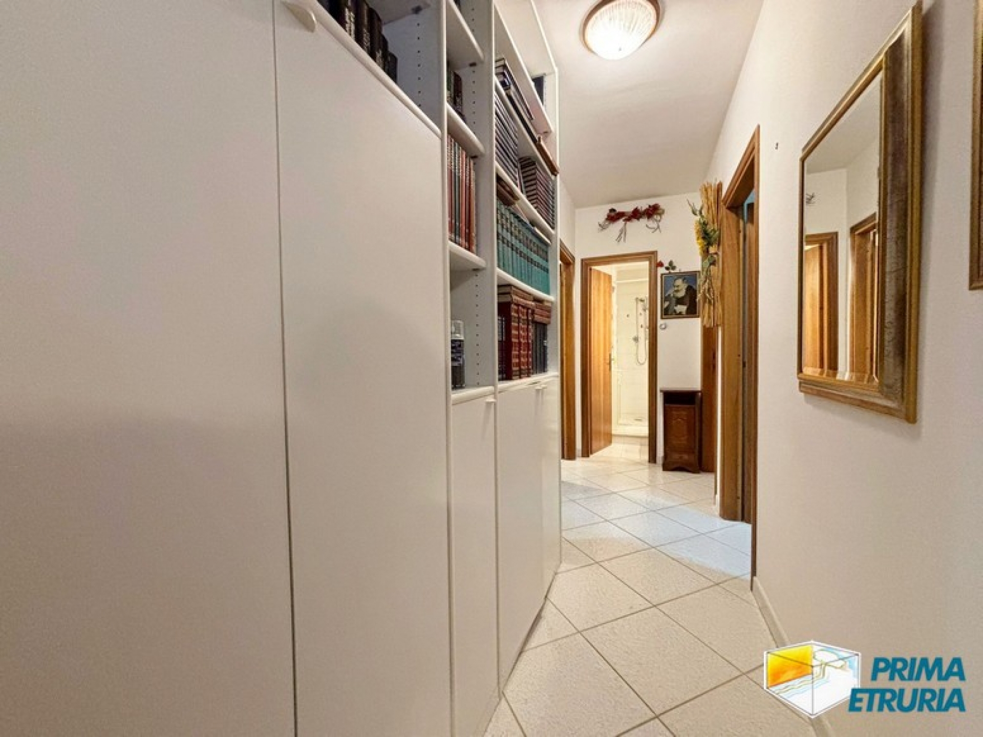 Ampio appartamento con giardino privato e veranda coperta a pochi passi dal mare - ZONA TOMBOLO - - MARINA DI GROSSETO