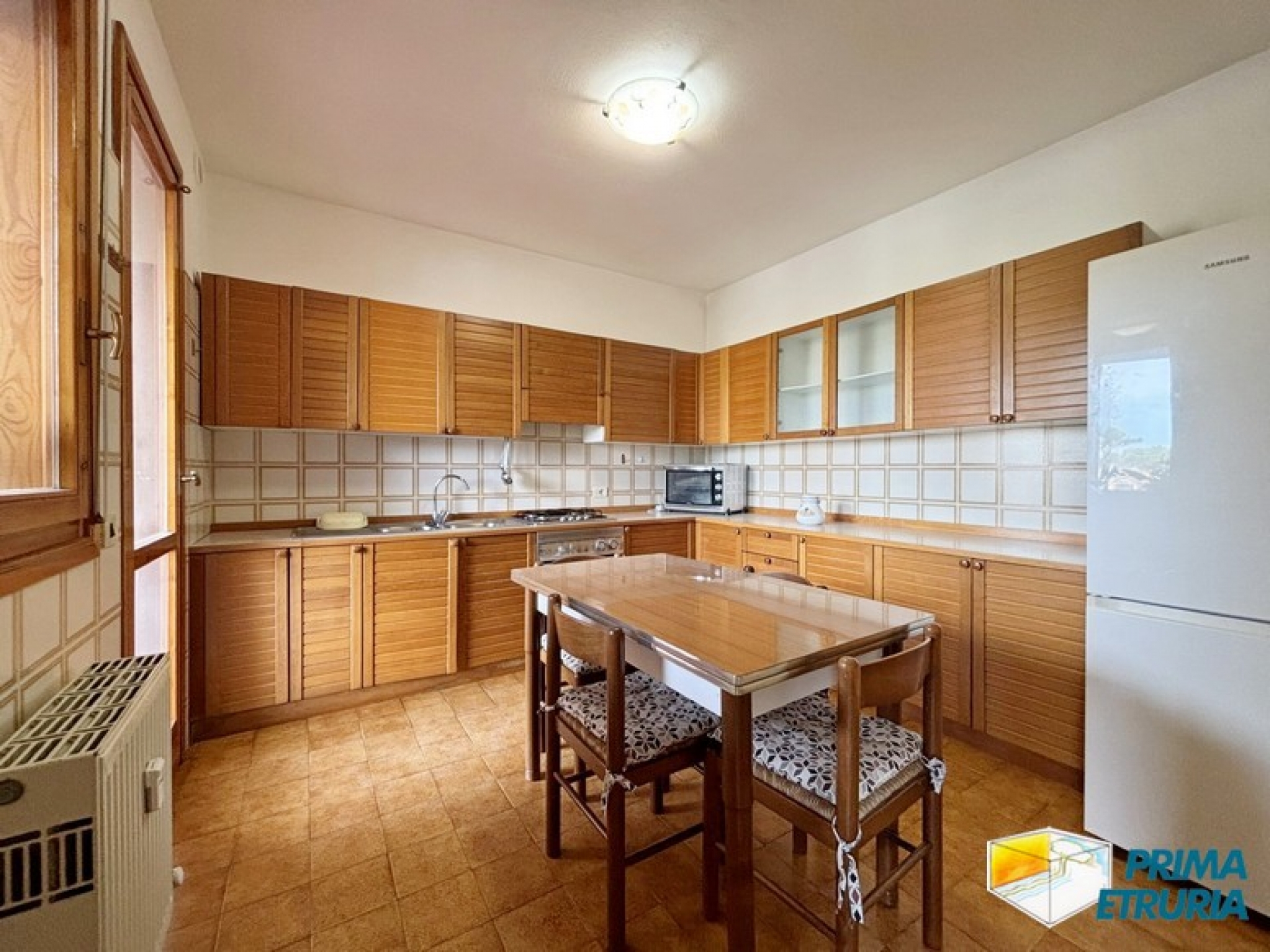 Ampio appartamento con terrazza abitabile e garage - ZONA TOMBOLO -