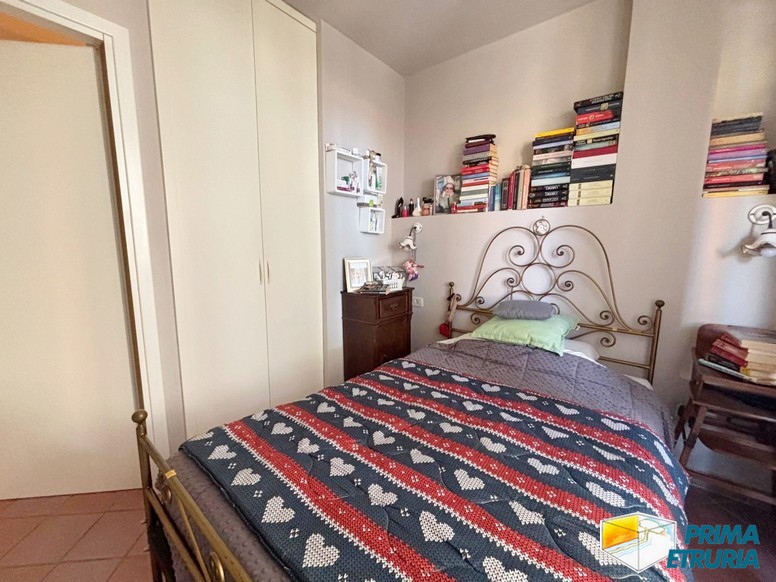 Tra il mare e la quiete del corso, una casa da vivere con libertà - ZONA CENTRO -