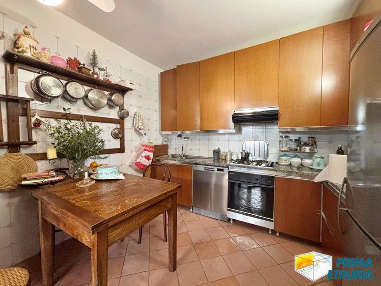 Tra il mare e la quiete del corso, una casa da vivere con libertà - ZONA CENTRO -