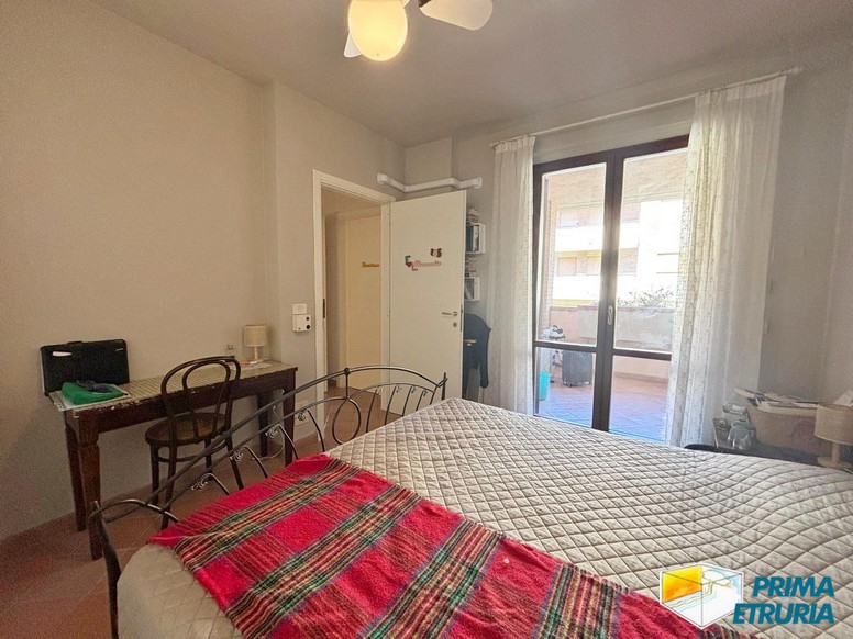 Tra il mare e la quiete del corso, una casa da vivere con libertà - ZONA CENTRO -