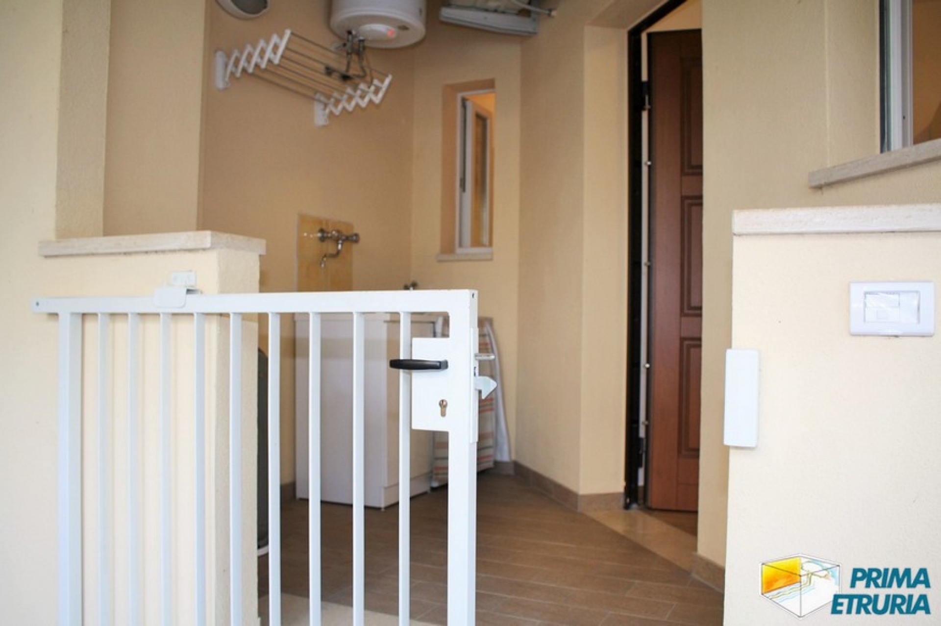 VENDESI TRILOCALE DI RECENTE COSTRUZIONE , VIA GIANNUTRI 21 - ZONA ROSMARINA - 