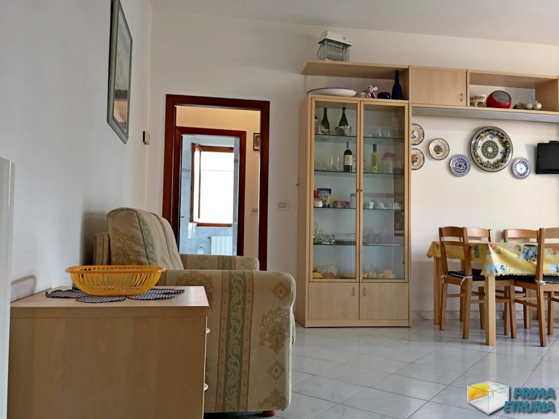 VENDESI TRILOCALE VIA ANICHINI 6 - ZONA CENTRO -
