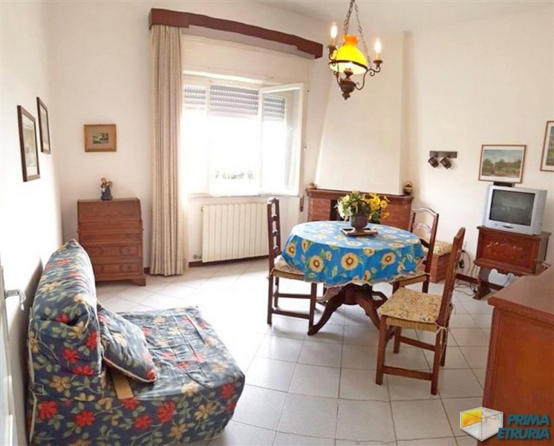 QUATTRO VANI FRONTE MARE - ZONA ROSMARINA -