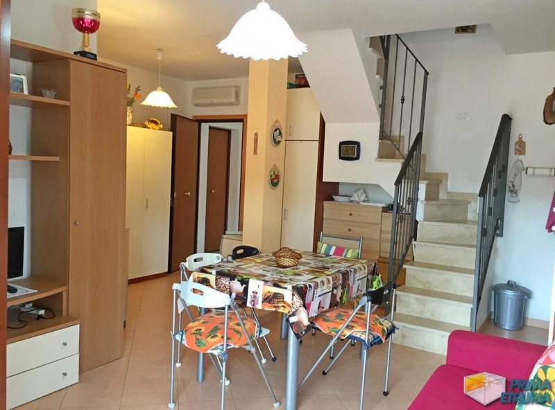 VENDESI TRILOCALE VIA CALA DI FORNO 7 - ZONA ROSMARINA -
