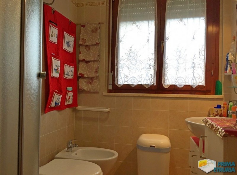 VENDESI TRILOCALE VIA CALA DI FORNO 7 - ZONA ROSMARINA -
