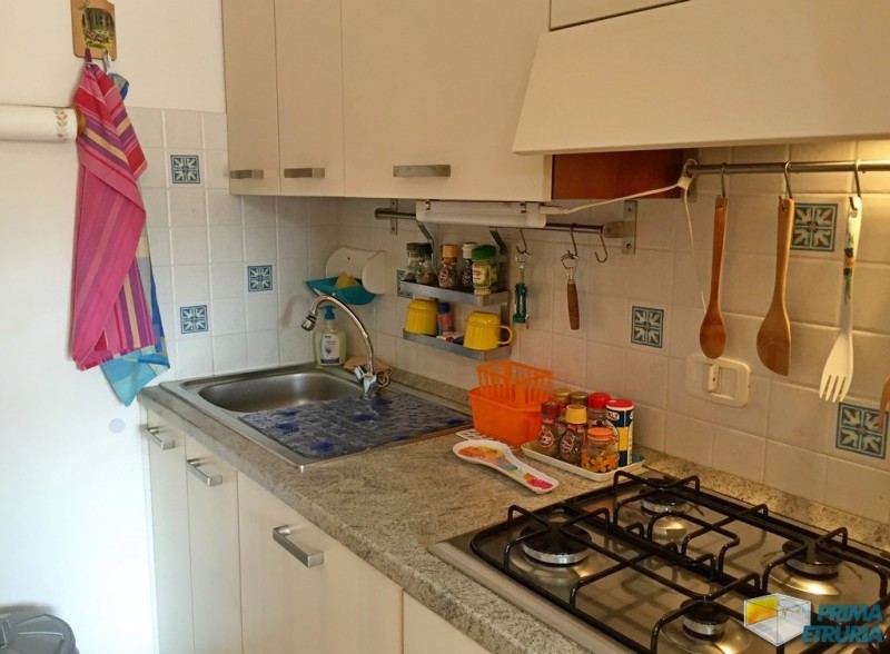 VENDESI TRILOCALE VIA CALA DI FORNO 7 - ZONA ROSMARINA -