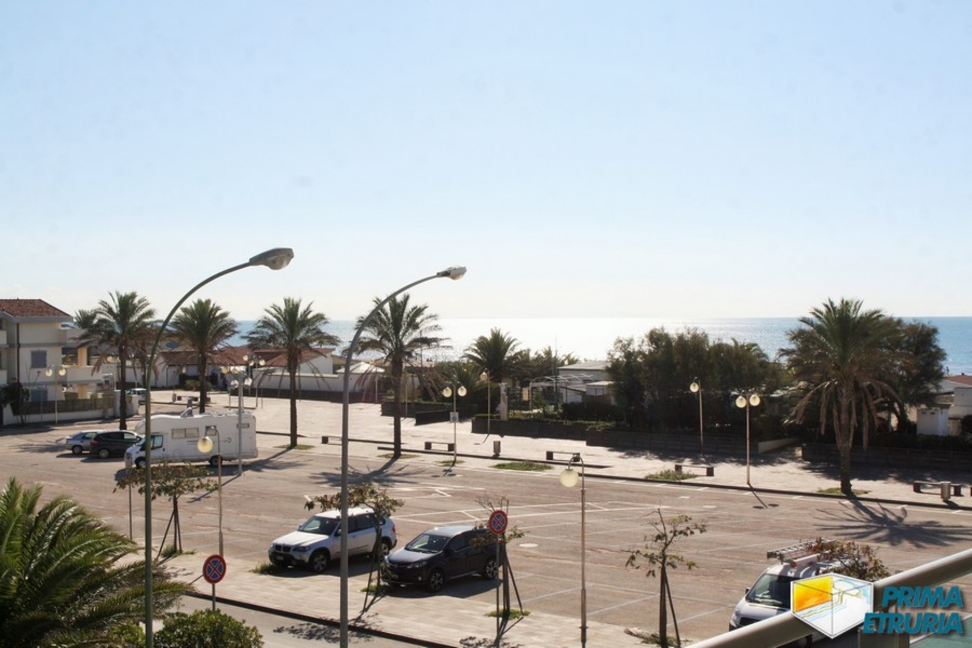 TRILOCALE FRONTE MARE FOUR ROSES - ZONA ROSMARINA -