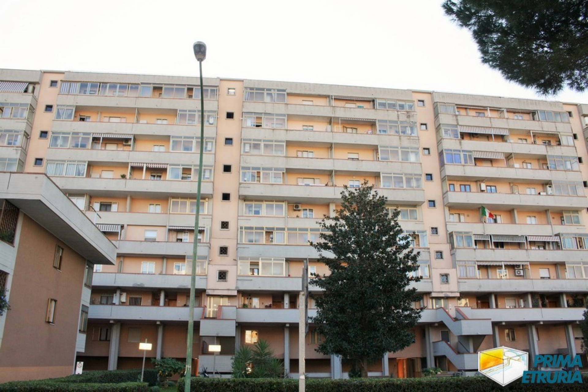- GROSSETO - VENDESI TRILOCALE VIA UNIONE SOVIETICA