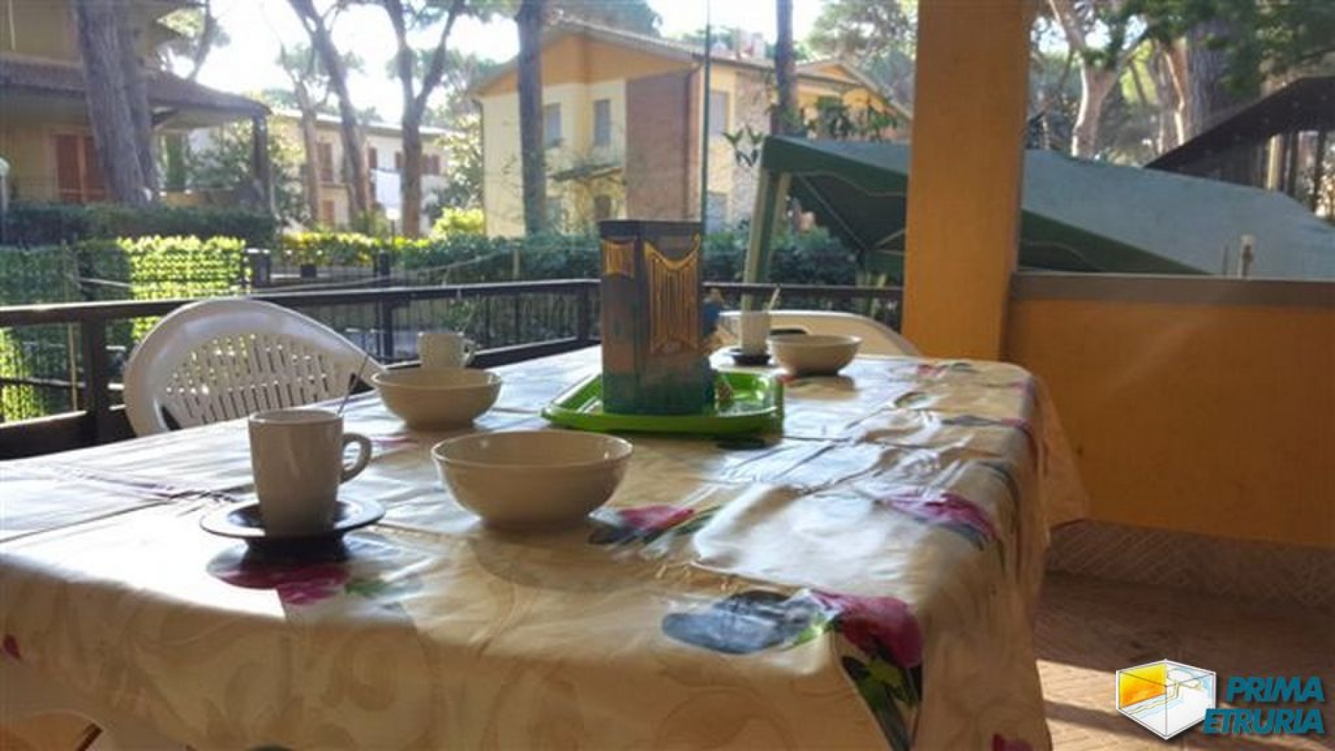 VENDESI BILOCALE CON GIARDINO - ZONA ROSMARINA -