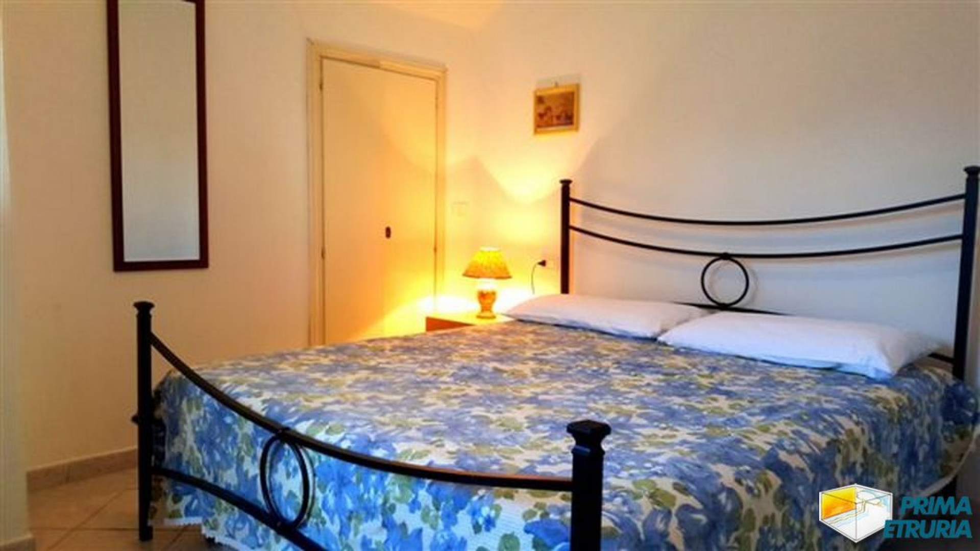 VENDESI BILOCALE CON GIARDINO - ZONA ROSMARINA -